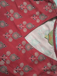Floral Printed V-Neck Straight Kurta
