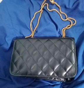 Beautiful Black Sling Bag For @ Nady ❤️