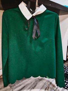 Chic Green Scalloped Blouse with Bow