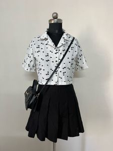 Chic White & Black Triangle Print Top