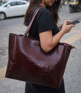 Chic Crocodile-Embossed Tote Bag