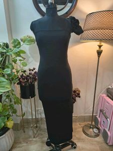 Chic Black Puff Sleeve Midi Dress