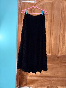 Stylish Black Midi Skirt