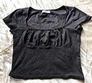 AIlY BLACK RUCHED TOP
