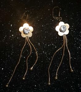 Elegant Flower Dangle Earrings