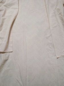 Men's Embroidered Kurta