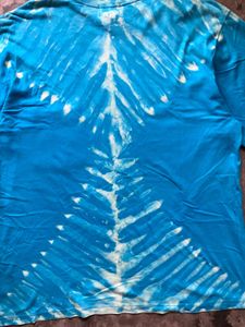 PALETTES Blue Tie-Dye Pocket T-Shirt