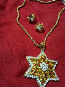 Star Pendant Necklace and Earring Set