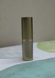 Loreal Lipstick Peach Fuzz