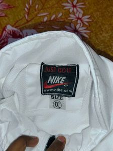 Nike  Jacket New With Tag