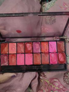 16 Color Lipstick Palette