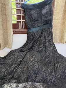 I Am Selling A evening Gown