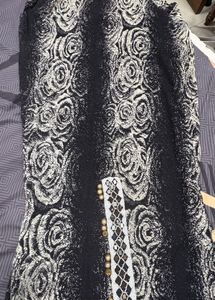 Embellished Black &amp; White Rose Print Kurta