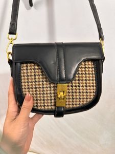 Houndstooth Crossbody Bag