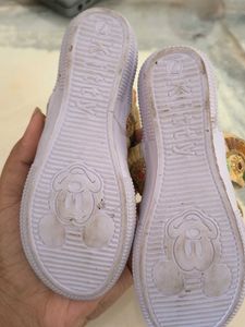 Embroidered Flat baby girl Sandals