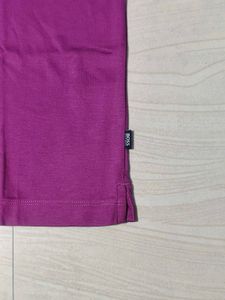 new Hugo Boos maroon colour tshirt
