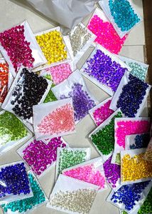 Green Beaded glass Charms for Jewelry 100pi