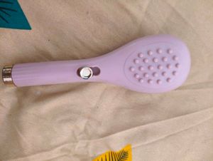Pink comb self cleaning