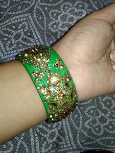 Parrot color💚 Double Bangles Set