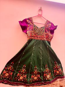 Floral embroidered kurta
