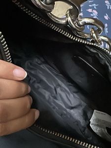 Forever 21 black shoulder moon bag with chain
