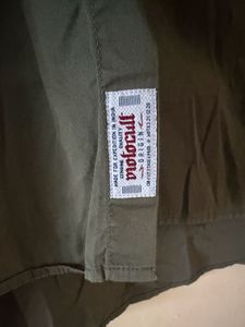 Men's Olive Green Button-Up Shirt