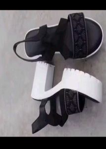 Chic Black Platform Wedge Sandals