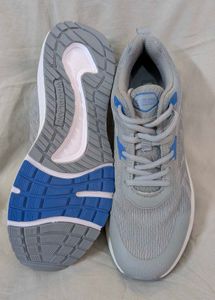 Men's Grey Sport Shoes Size 9🌟