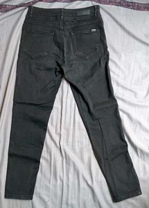 Classic Black Skinny Fit Jeans