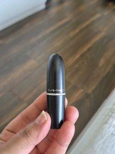 MAC Lipstick shade chilli