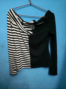 Urgent sell✅ Stylish Striped & Black Top