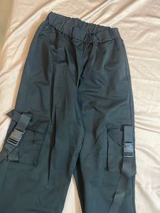 Black cargos