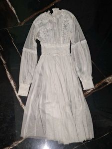 Elegant White Lace Dress