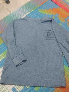 Sweatshirts and sweater combo