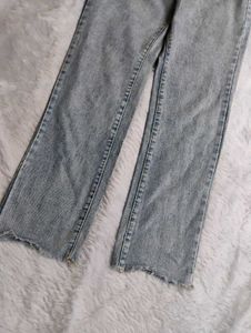 ❤️Waist 30 to 32 Light Wash Denim Jeans