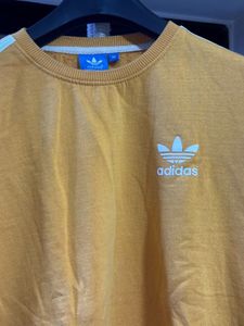🟡 Adidas Originals Track-Style Sweatshirt