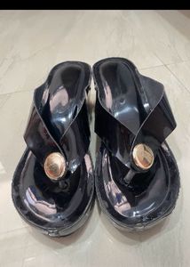 Black Wedges