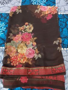 Brown Flower Print Saree With Blouse Pis