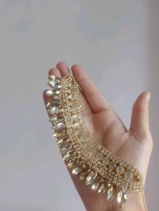 Stunning Crystal Necklace Set