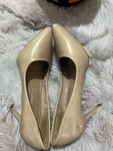 Dresberry sling back heels