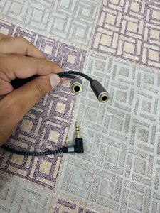 3.5mm Headphone Splitter Adapter