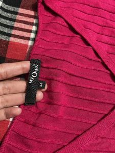pink V-Neck knit Top