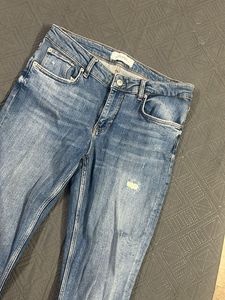 zara women blue denim jeans♥️