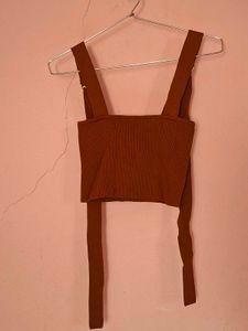 Tank top with adjustable strap