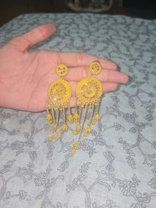 Gold-Tone Earrings with Maang Tikka