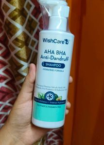 WishCare AHA BHA Anti-Dandruff Shampoo