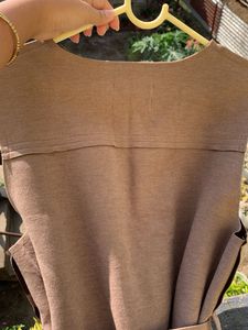 Chic Sleeveless Belted Dress