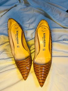 Chic Brown Snake Print Stiletto Heels