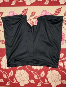 Men’s Black Gym Shorts – Pre-Owned