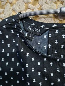 Printed Women's Top